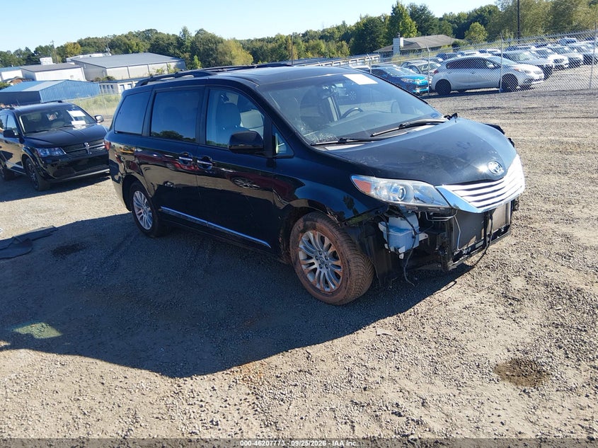TOYOTA SIENNA - zdjęcie 1