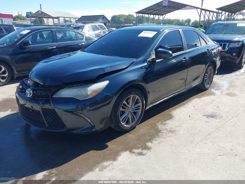 2015 Toyota Camry, Перёд и зад, IAAI, VIN 4T1BF1FK3FU078419 — фото 2