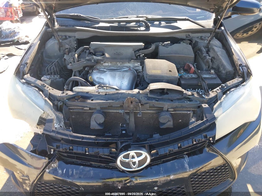 TOYOTA CAMRY - zdjęcie 10