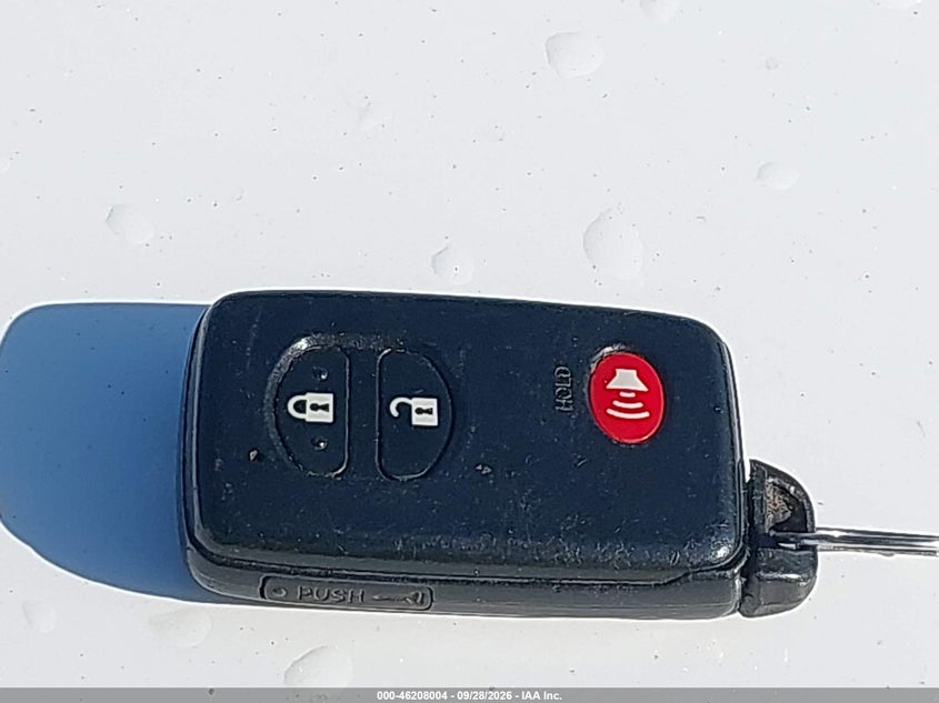 TOYOTA PRIUS - zdjęcie 11