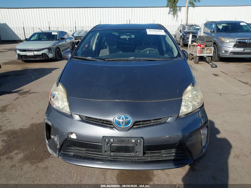 TOYOTA PRIUS - zdjęcie 13