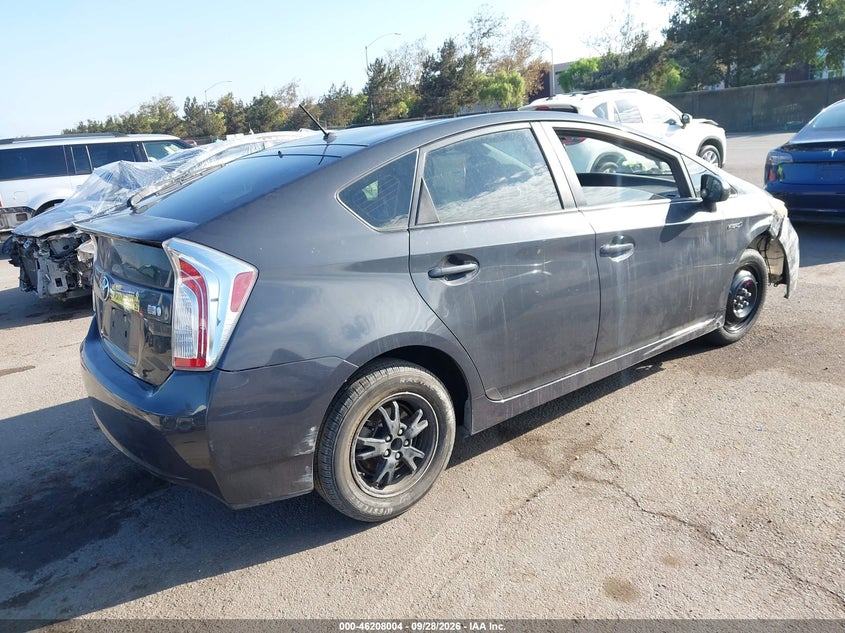 TOYOTA PRIUS - zdjęcie 4