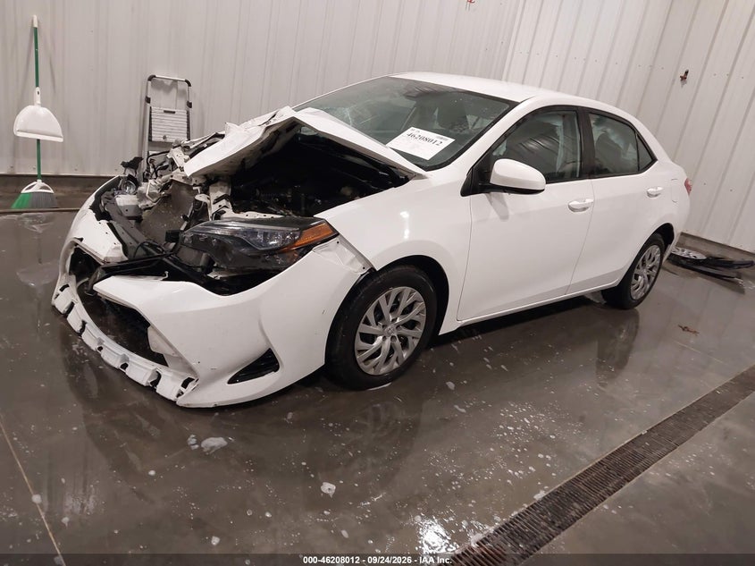 Vin: 2t1burhe1jc976023, lot: 46707924, toyota corolla le 20182