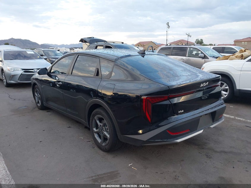 2026 KIA K4 LXS · Photo 3