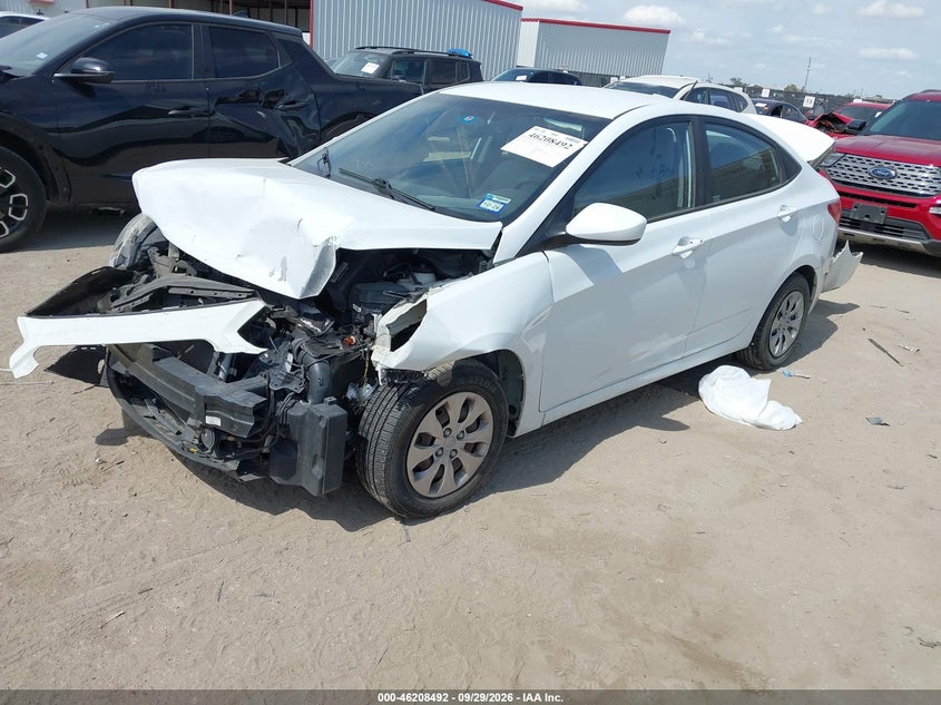 2016 Hyundai Accent Se, Удар спереди, IAAI, VIN KMHCT4AE5GU007868 — фото 2