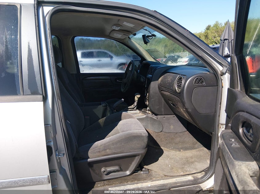 2008 GMC ENVOY auction photo 5