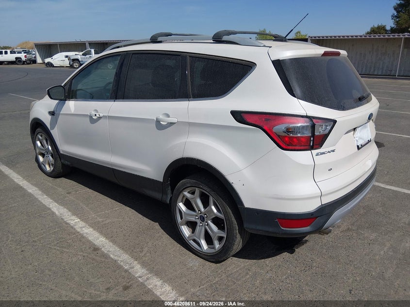 Vin: 1fmcu9jd0hue32143, lot: 46708523, ford escape titanium 20173