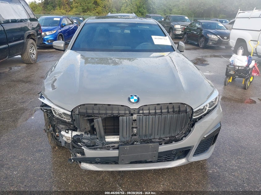 2022 BMW 750 I XDRIVE · Фото 11