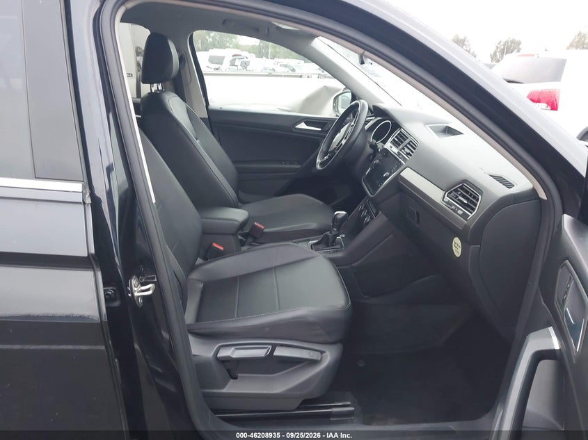 2019 VOLKSWAGEN TIGUAN 2.0T SE/2.0T SEL/2.0T SEL R-LINE/2.0T SEL R-LINE BLACK · Фото 5