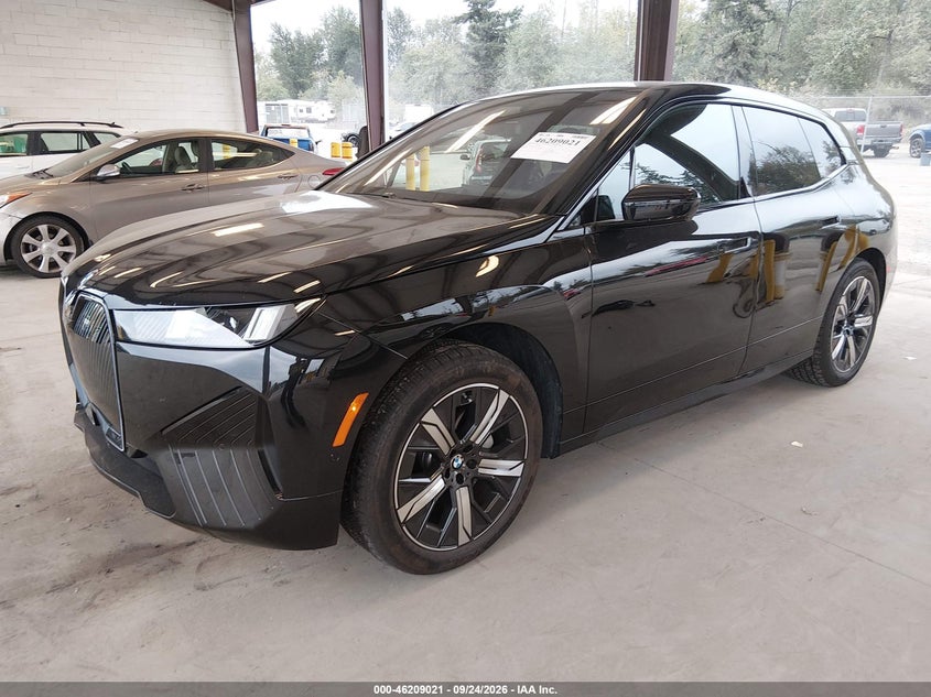 Vin: wb543cf07tcw50461, lot: 46708933, bmw ix xdrive45 20262