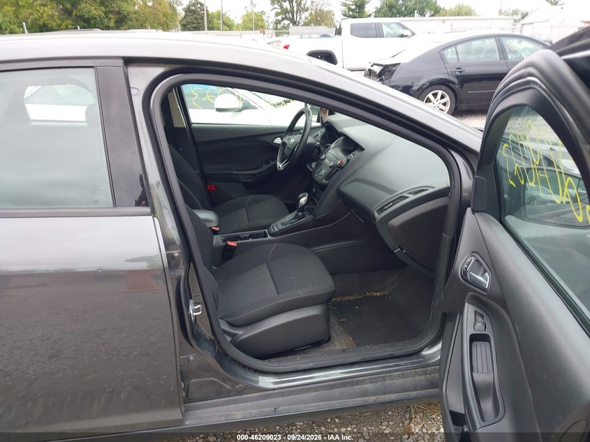 FORD FOCUS 2018 VIN 1FADP3F26JL276860