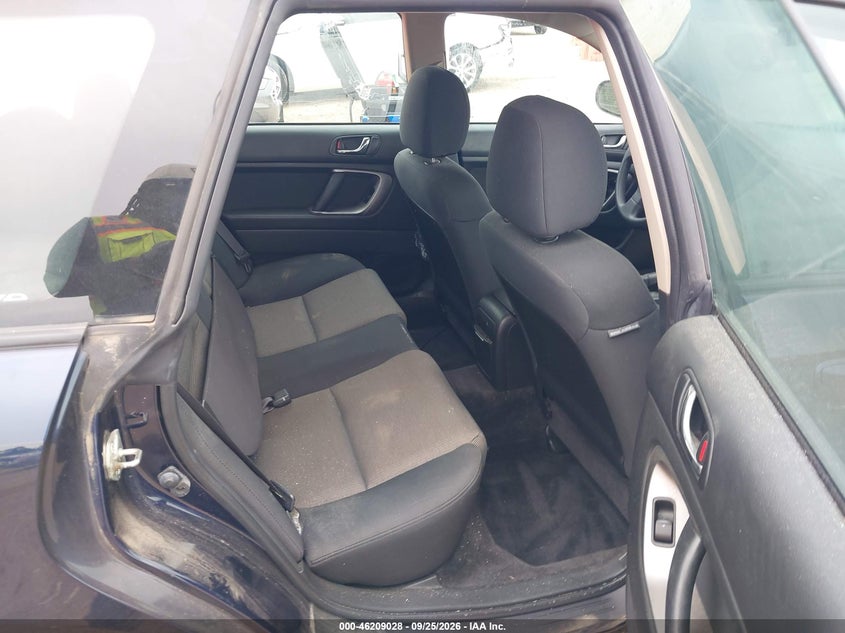 2005 SUBARU LEGACY auction photo 8