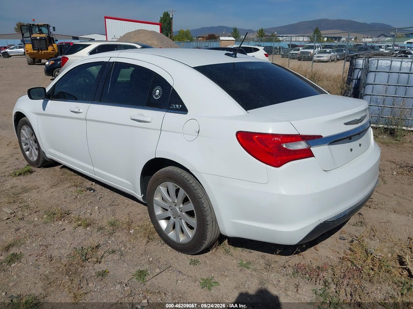 Vin: 1c3ccbbb4dn592384, lot: 46708969, chrysler 200 touring 20133