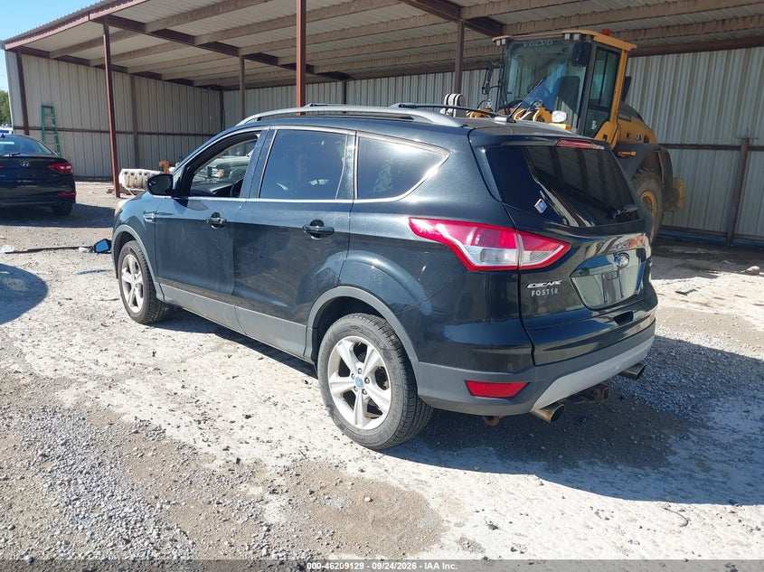 Vin: 1fmcu9g91duc21675, lot: 46709041, ford escape se 20133