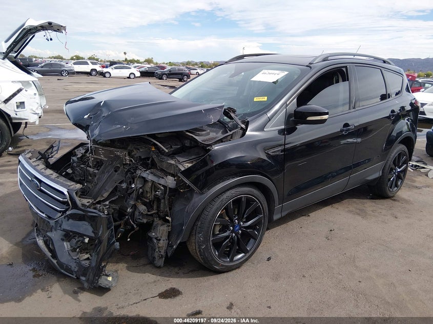 Vin: 1fmcu0jdxhud20445, lot: 46709109, ford escape titanium 20172