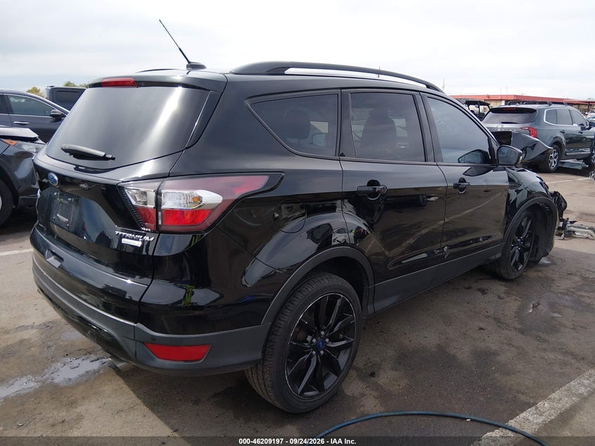 Vin: 1fmcu0jdxhud20445, lot: 46709109, ford escape titanium 20174