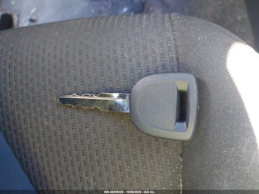 MAZDA MAZDA3 2011 VIN JM1BL1UF1B1387045