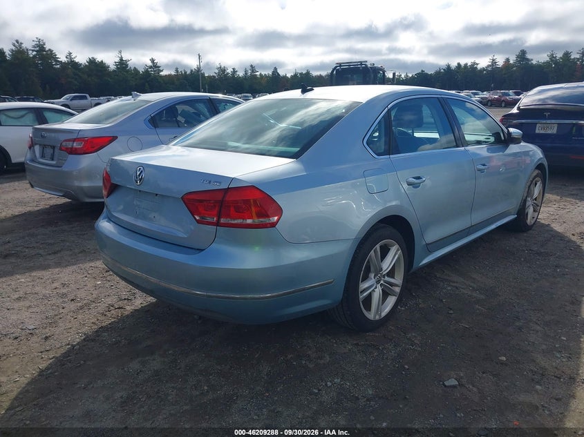 2012 VOLKSWAGEN PASSAT auction photo 4