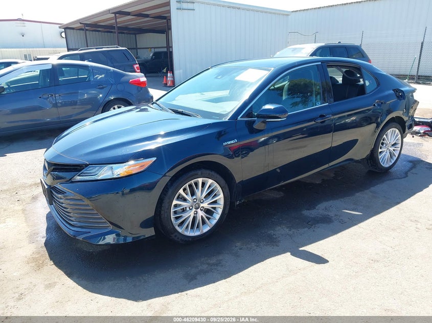 2020 Toyota Camry, Rear, IAAI, VIN 4T1F31AK9LU528202 — photo 2