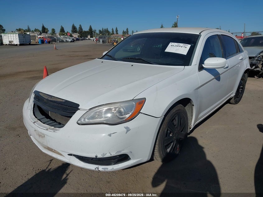 Vin: 1c3ccbab6en212058, lot: 46709388, chrysler 200 lx 20142