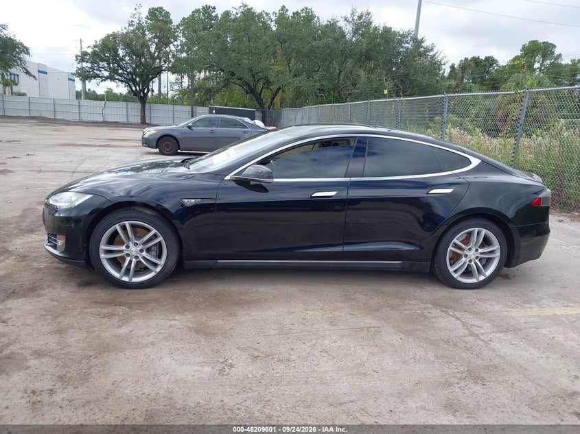 TESLA MODEL S 2013 VIN 5YJSA1CGXDFP13175
