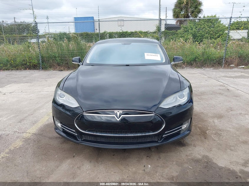 2013 TESLA MODEL S · Фото 12