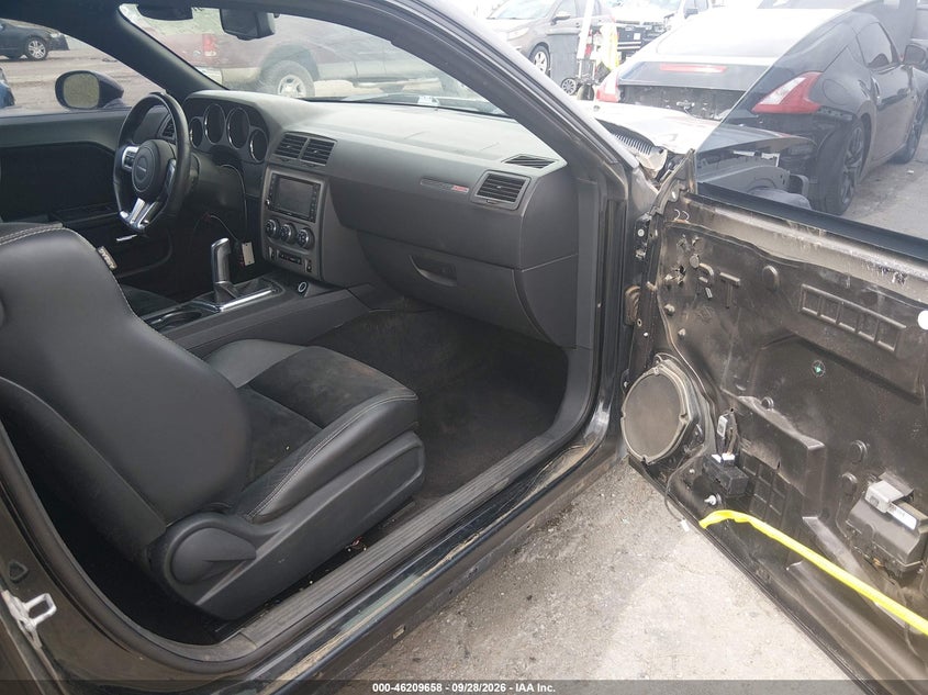 2012 DODGE CHALLENGER SRT8 392 · Фото 5