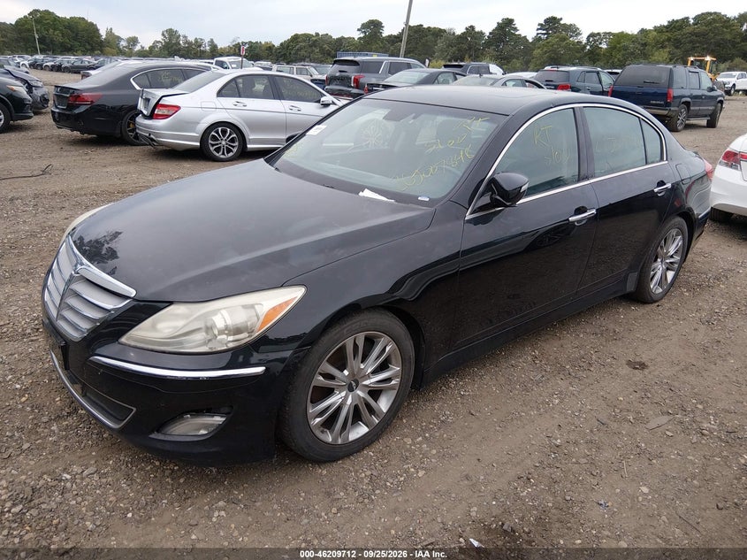 2013 Hyundai Genesis 3.8, Front End, IAAI, VIN KMHGC4DD7DU247827 — photo 2