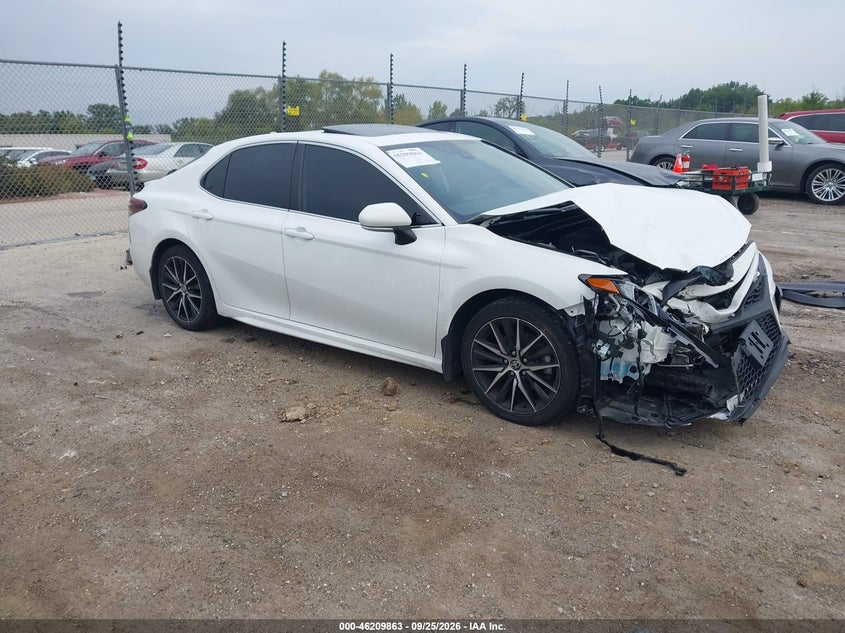 2022 TOYOTA CAMRY SE