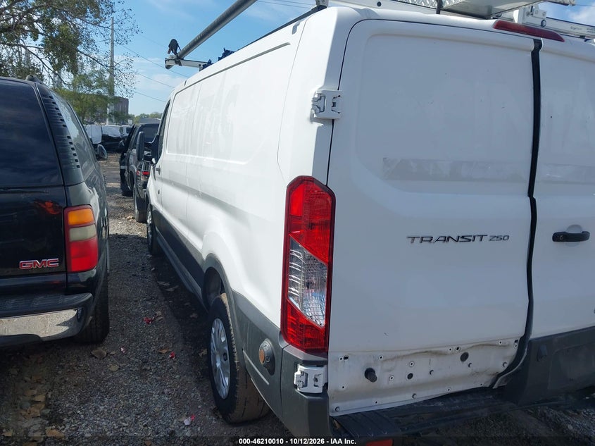 Vin: 1ftbr1y83lka68557, lot: 46709933, ford transit-250 20203