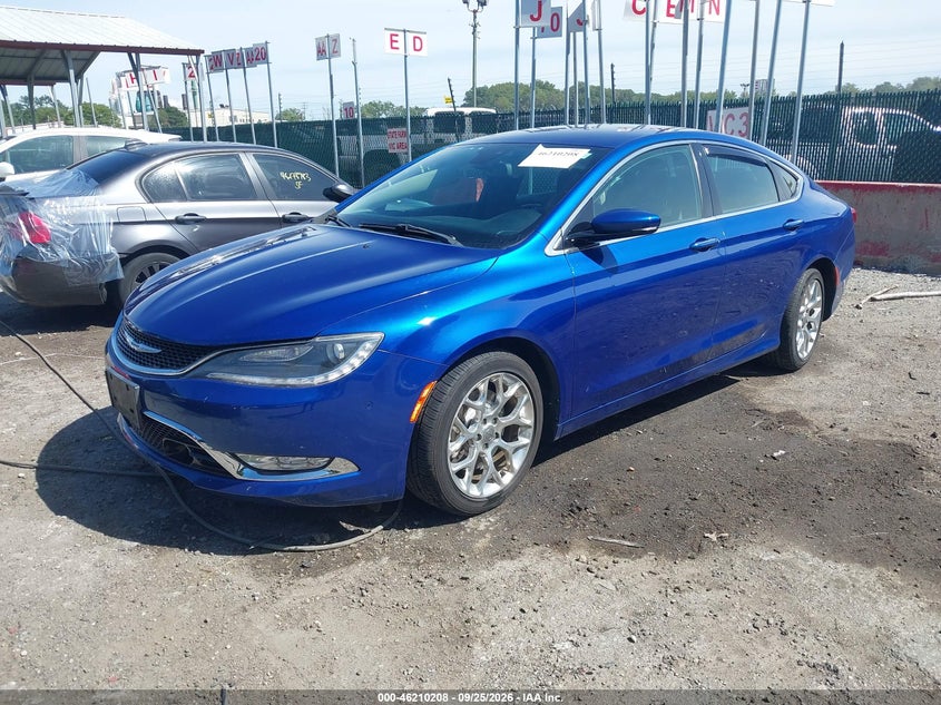 2015 Chrysler 200, Правий бік, IAAI, VIN 1C3CCCEGXFN523795 — фото 2