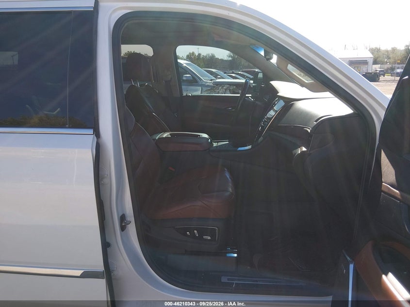 CADILLAC ESCALADE ESV - zdjęcie 5