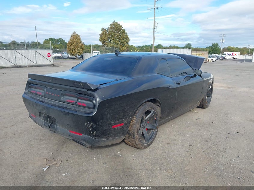 2020 DODGE CHALLENGER SRT HELLCAT · Фото 4