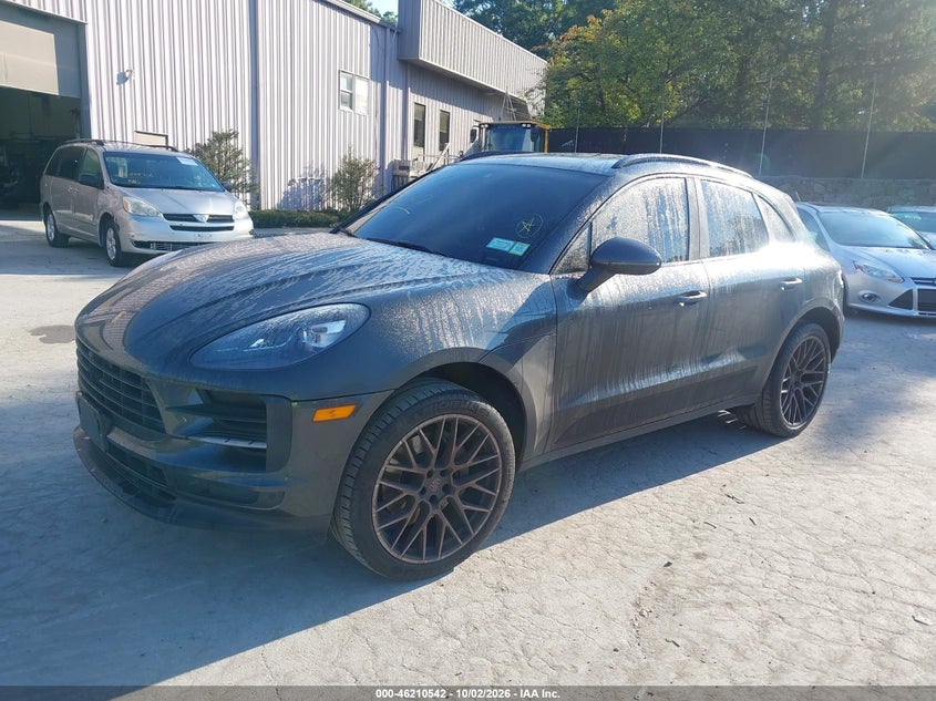 2020 PORSCHE MACAN auction photo 2
