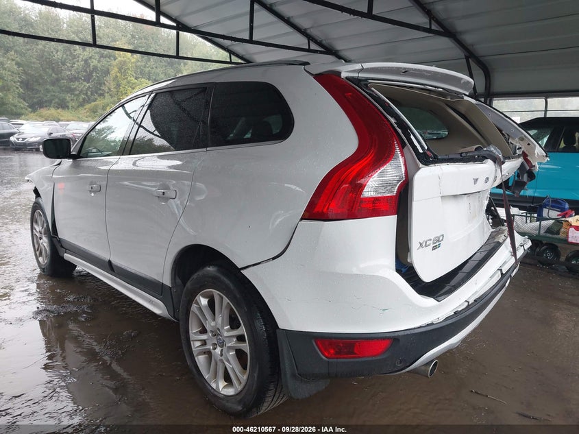 Vin: yv4902dz3b2206963, lot: 46710490, volvo xc60 t6/t6 r-design 20113