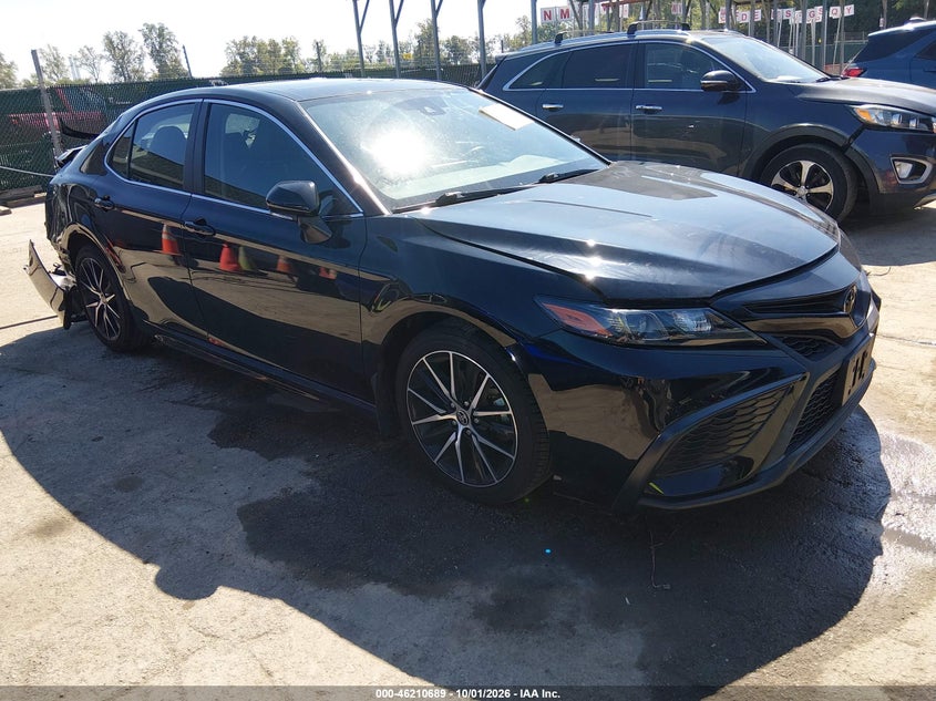 TOYOTA CAMRY - zdjęcie 1