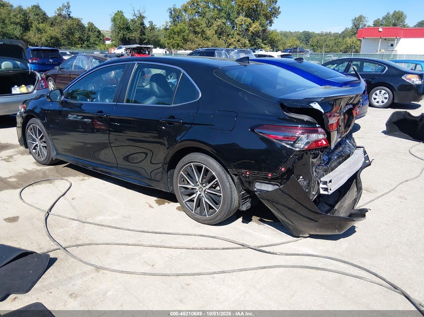 TOYOTA CAMRY - zdjęcie 3