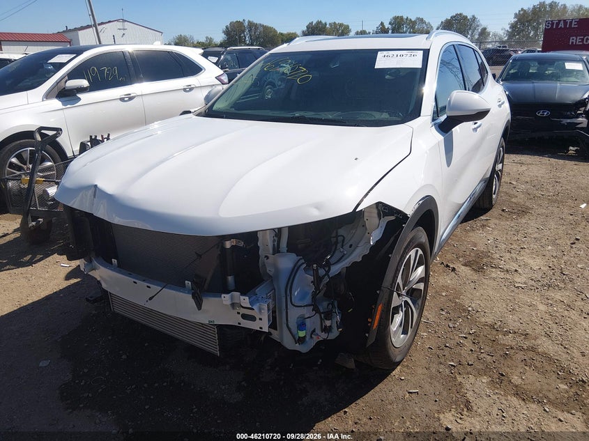 2022 Buick Envision Essence, Front End, IAAI, VIN LRBFZNR46ND029584 — photo 2