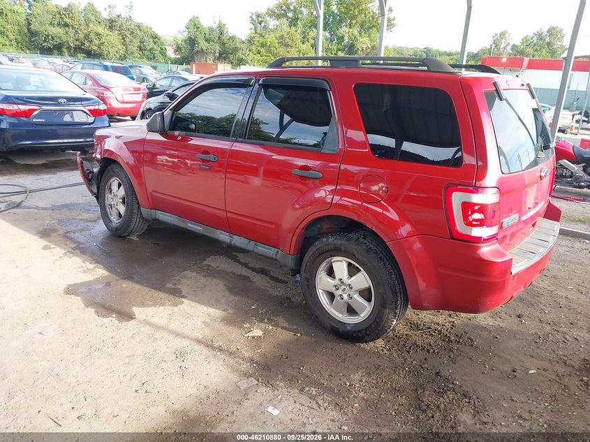 Vin: 1fmcu0d75bkb75002, lot: 46710803, ford escape xlt 20113