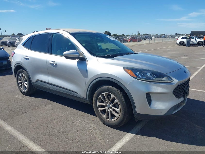 Vin: 1fmcu9g68lub82703, lot: 46710831, ford escape se 2020 img_1
