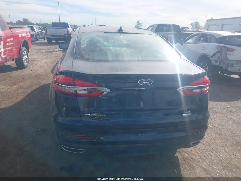 2020 FORD FUSION SE · Фото 16