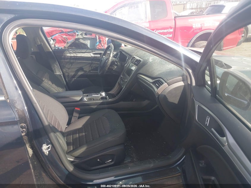 2020 FORD FUSION SE · Фото 5