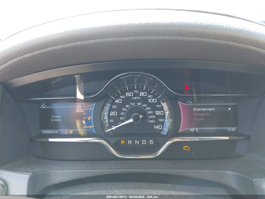2014 LINCOLN MKS auction photo 7
