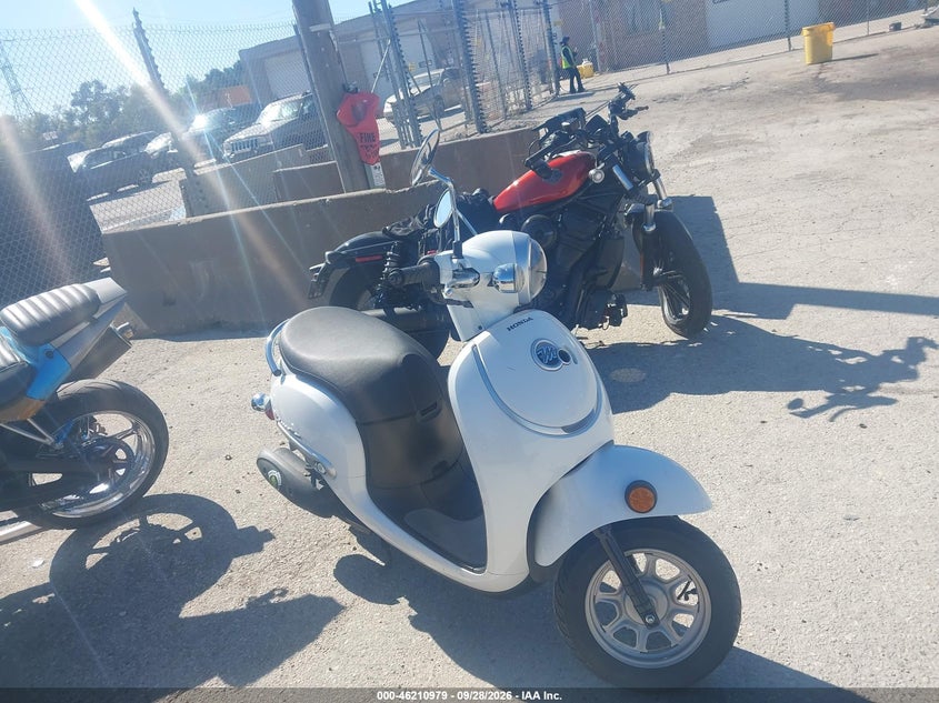 HONDA NCW50 2016
