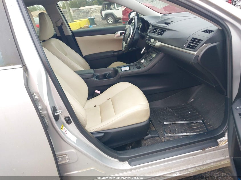 2012 LEXUS CT 200H PREMIUM · Фото 5