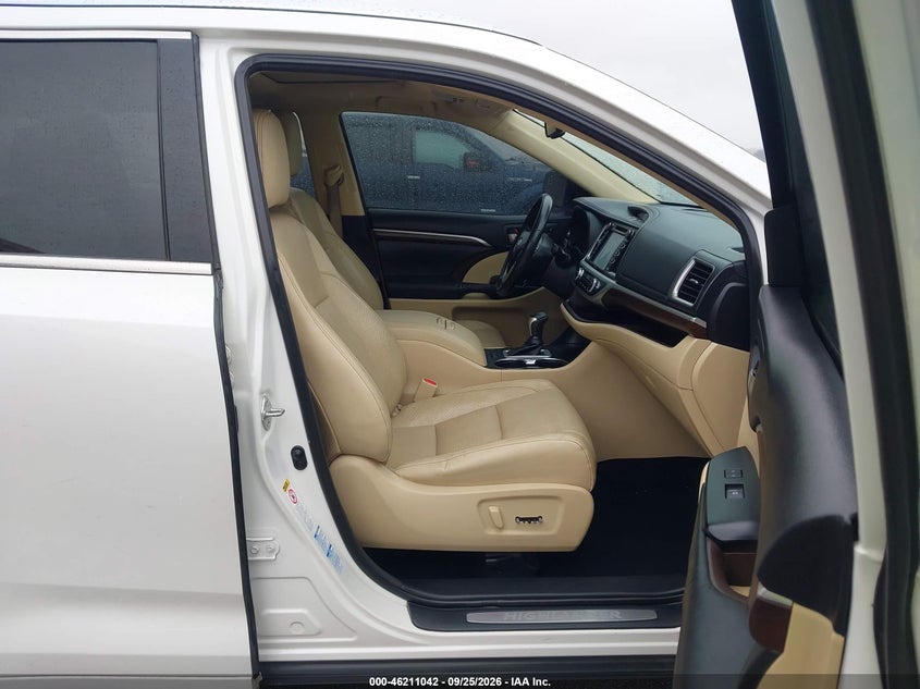 TOYOTA HIGHLANDER - zdjęcie 5