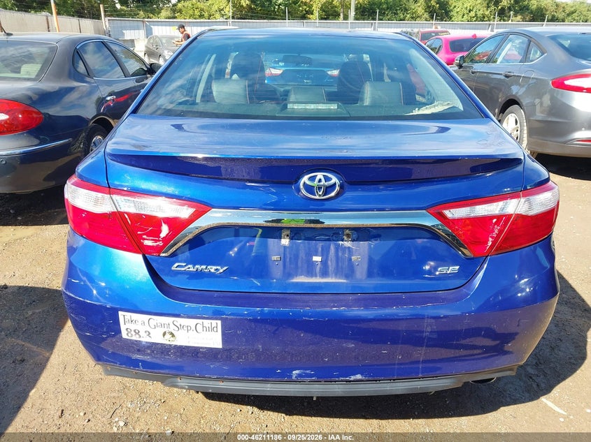 TOYOTA CAMRY - zdjęcie 15