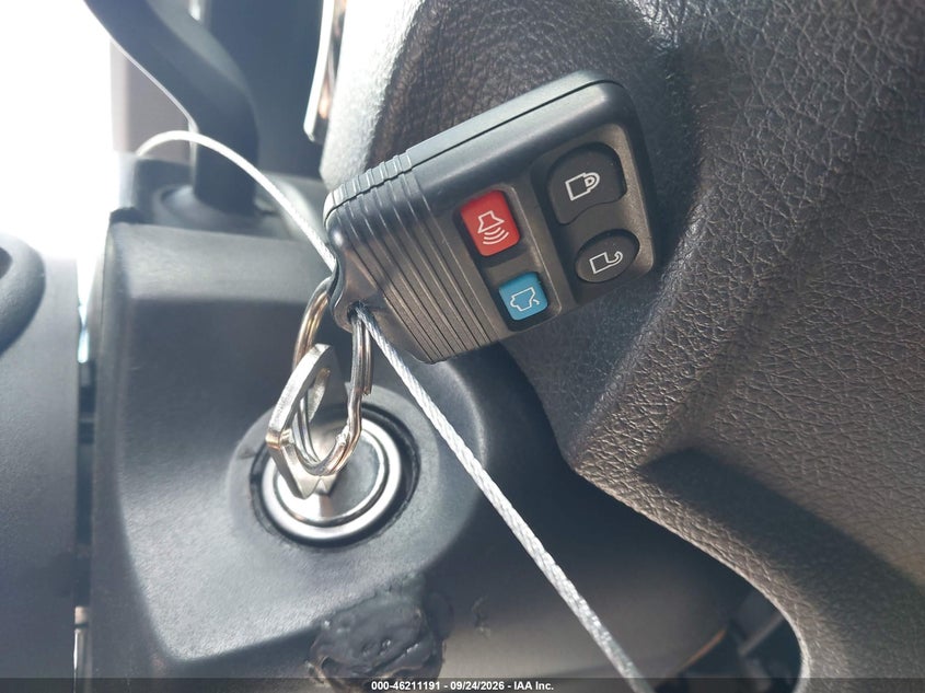 2006 FORD MUSTANG V6 · Фото 11