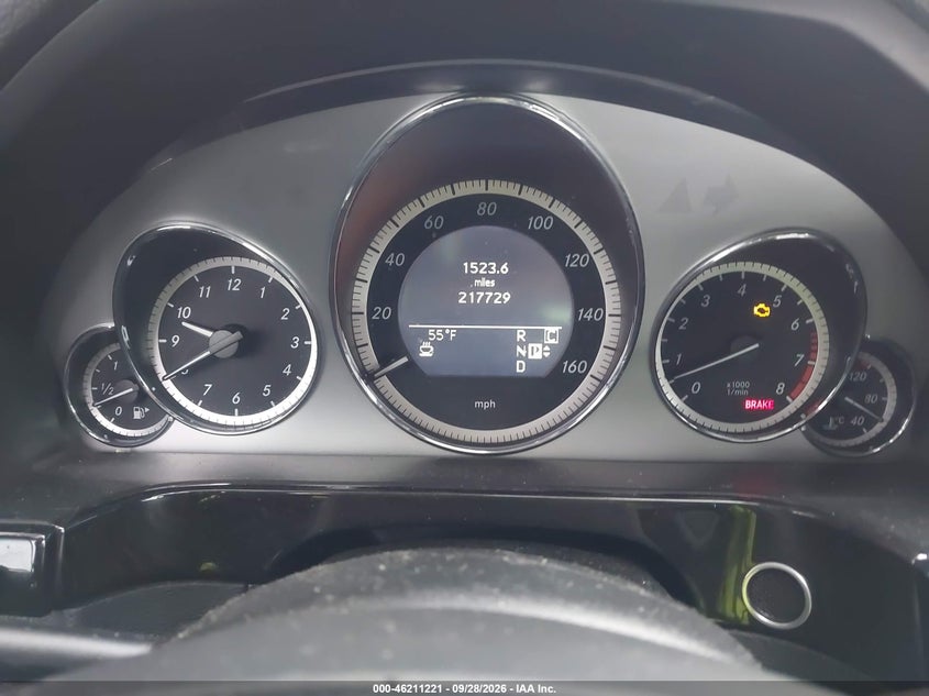 2010 MERCEDES-BENZ E 550 4MATIC · Фото 7