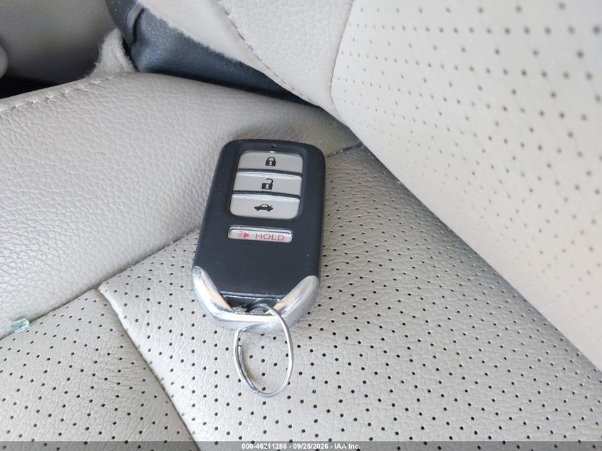 2015 HONDA ACCORD EX-L · Фото 11